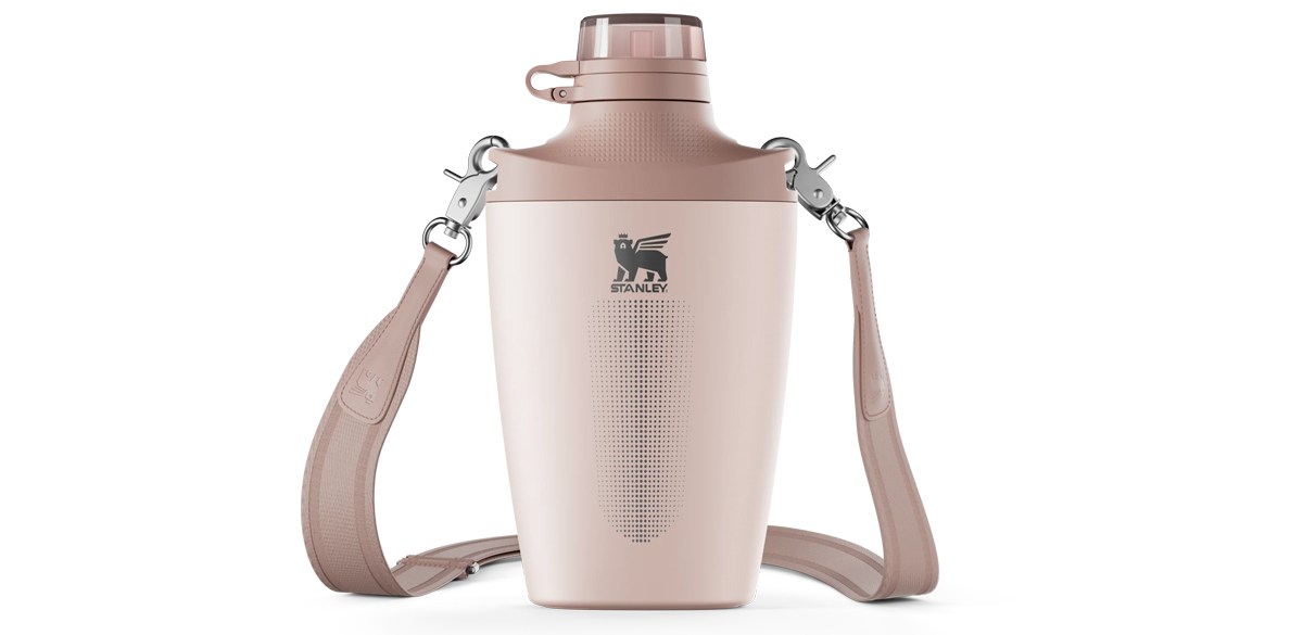 The Stanley Cross Bottle, 23 OZ in Rose Quartz