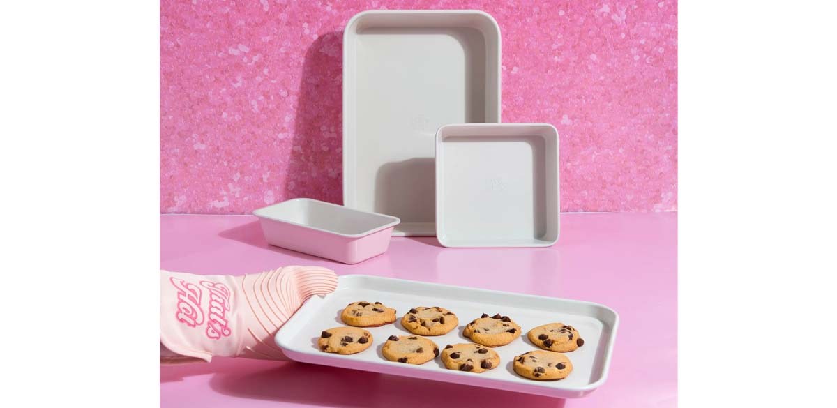 Paris Hilton 4 Piece Nested Bakeware Set