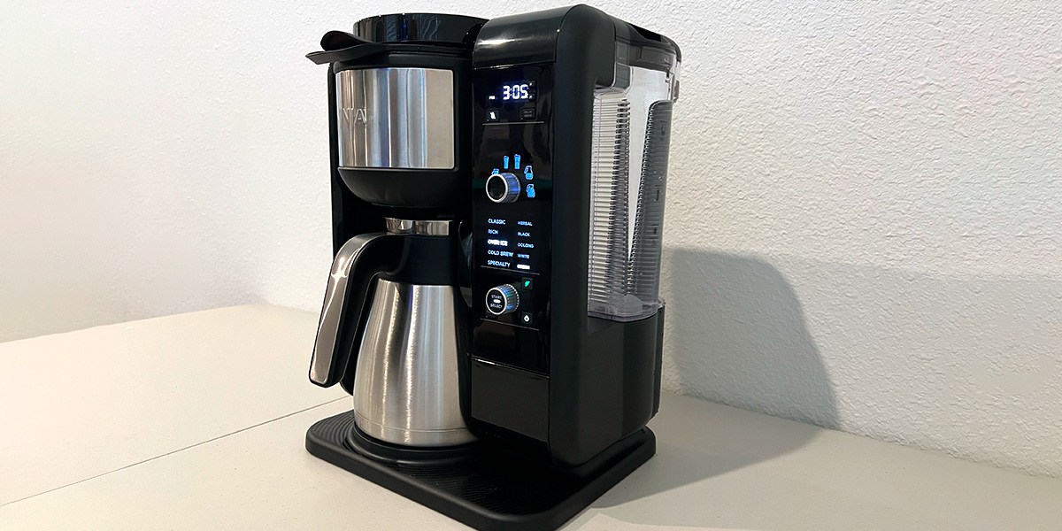 Front angled view of Ninja CP307 on countertop Front angled view of Ninja CP307 on countertop