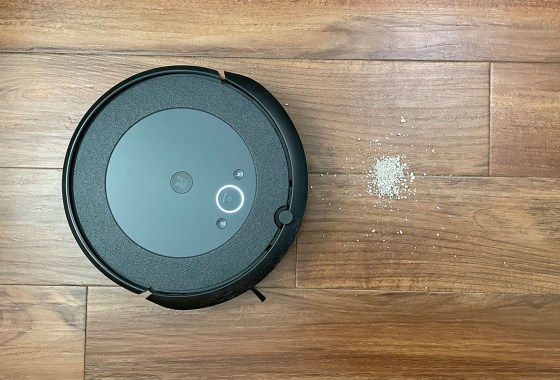 Best Robot Vacuum for Cat Litter