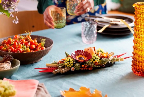 Your perfect holiday flower centerpiece comes from… Lego?