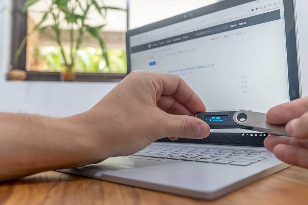 5 Best Hardware Wallets June 2020 BestReviews