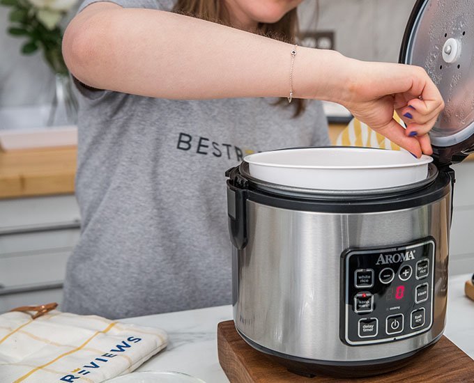 Kitch'n'Stuff - Queen's Multi-Cooking Rice Cooker 4.5 Lts Capacity. Big  Size for Big Functions can cook upto about 23 cups of rice, Perfect for  parties and gatherings. This is also perfect for