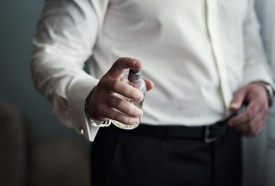 Earthy colognes are an excellent choice for winter. Here are the 10 best