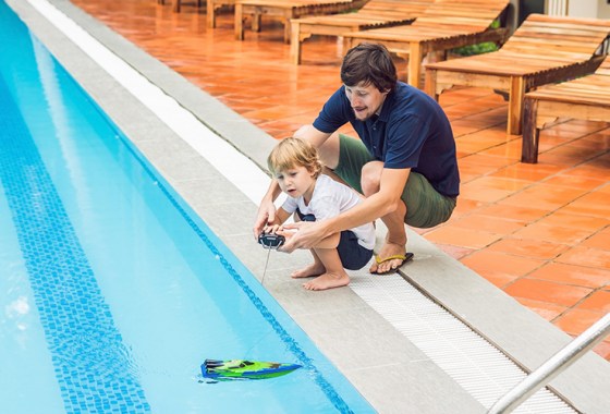 Why remote control boats are worth taking up as a summer hobby