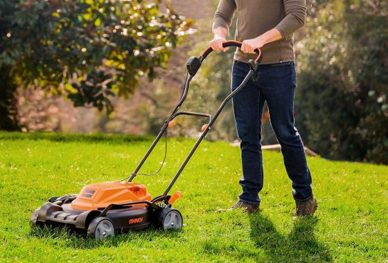 The best Memorial Day lawn mower deals we could find