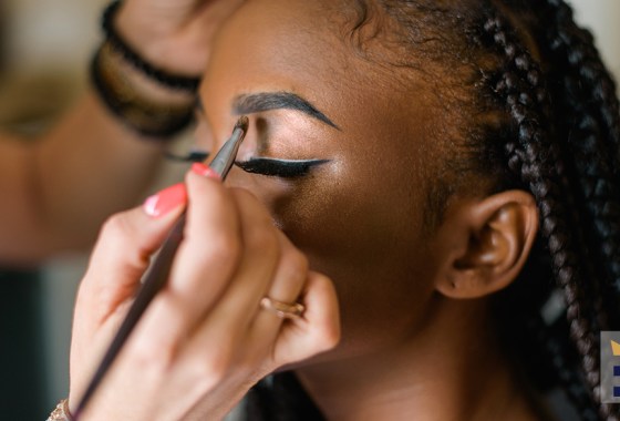 Best hooded-eye makeup
