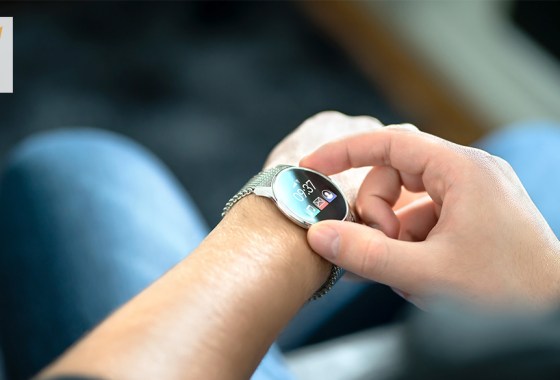 Fossil smartwatch vs. Samsung smartwatch