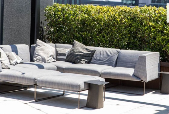 Best outdoor throw pillow