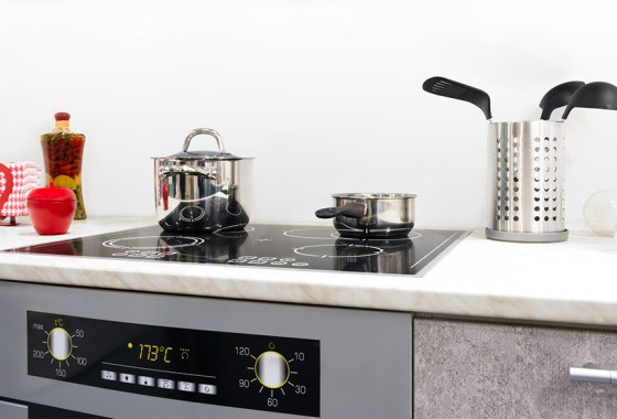 Slide-in electric range vs. drop-in electric range