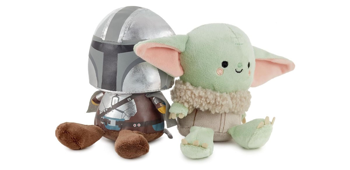 Hallmark Better Together Star Wars The Mandalorian Magnetic Plush Toy (Mando and Grogu)
