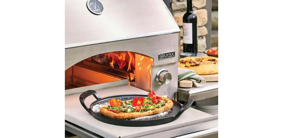 Le Creuset Alpine Outdoor Collection Pizza Pan
