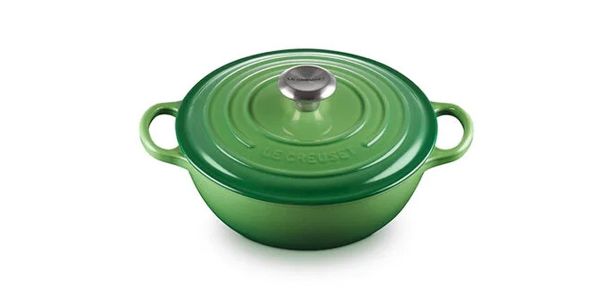 Le Creuset Signature Round Soup Pot