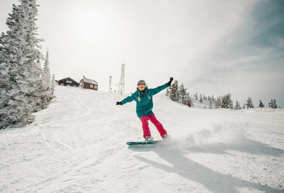 Beginner's guide to snowboarding: Everything you need to get started
