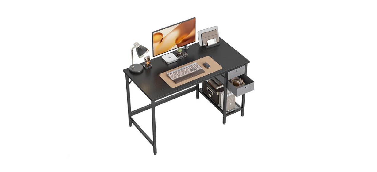 Everything you need to set up an ergonomic office space –