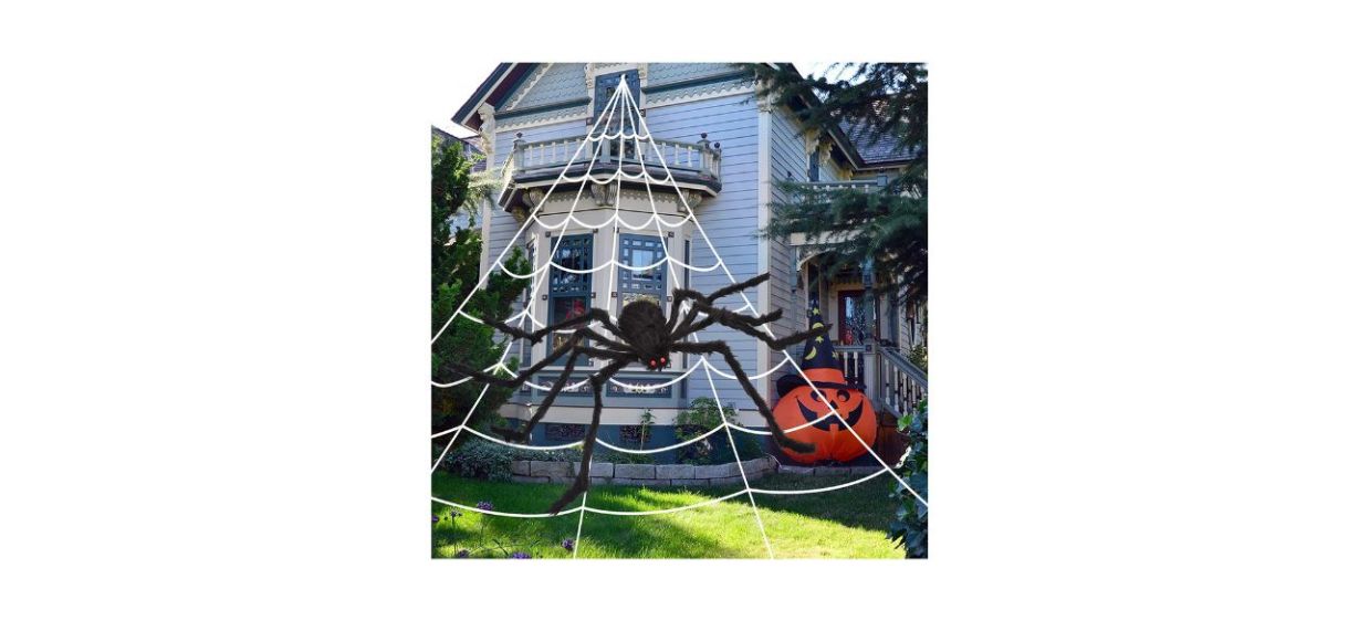 Larger-than-life Halloween decorations that will amaze your neighbors