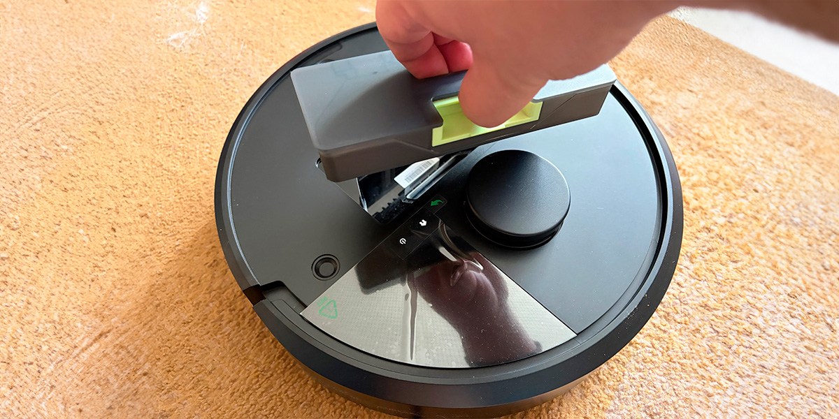 Testing the iRobot Roomba Plus 405  