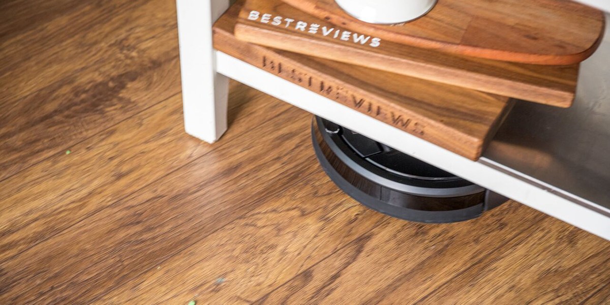 Roomba j7+ on hardwood flooring