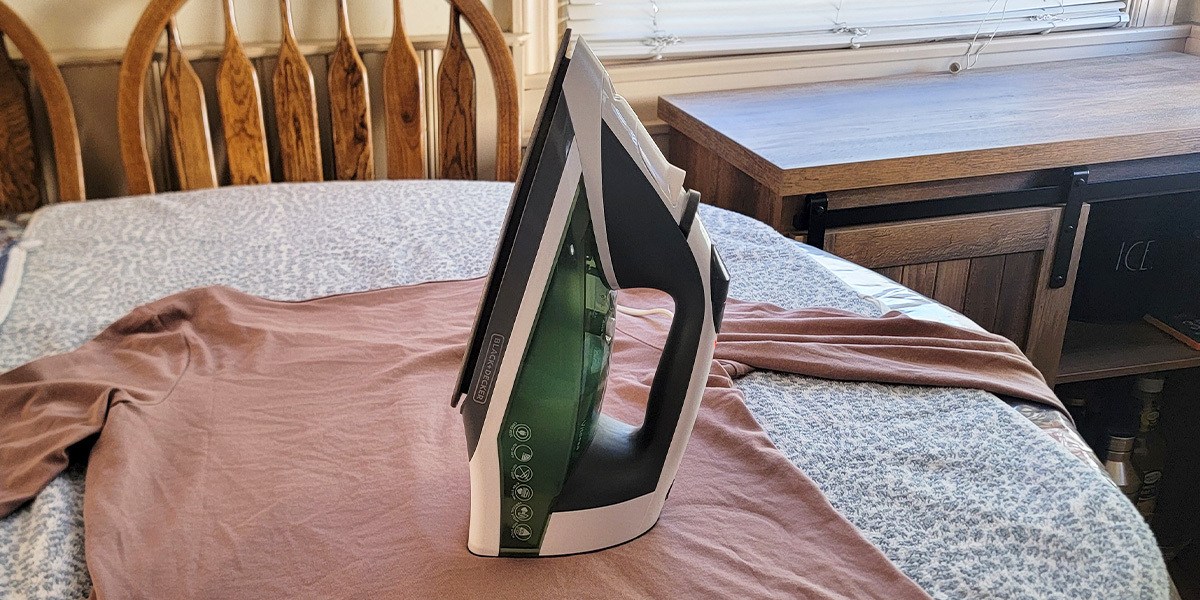 Should you get the Black + Decker Vitessa Advanced Steam Iron?