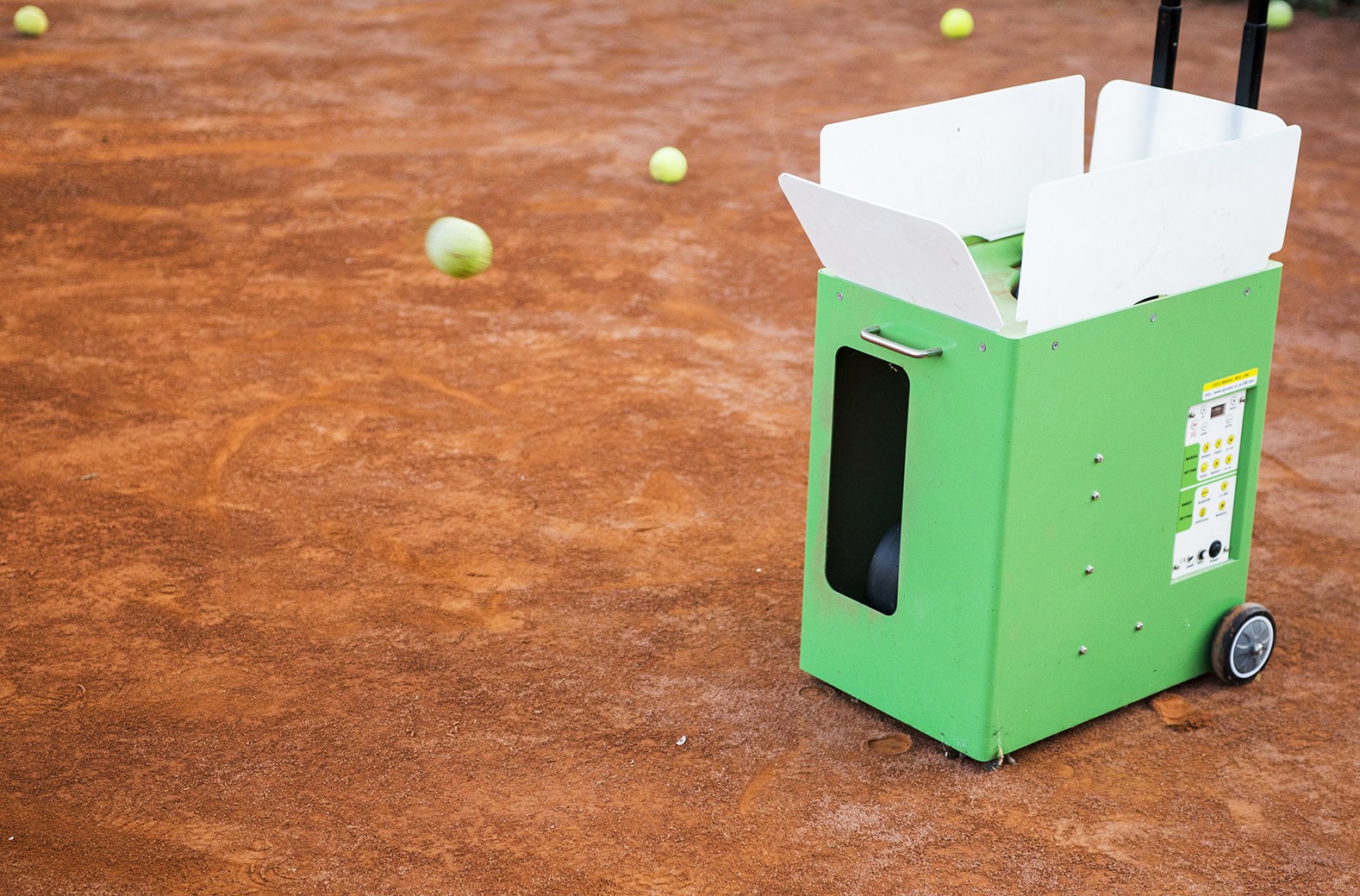 5 Best Tennis Ball Machines Sept. 2021 BestReviews